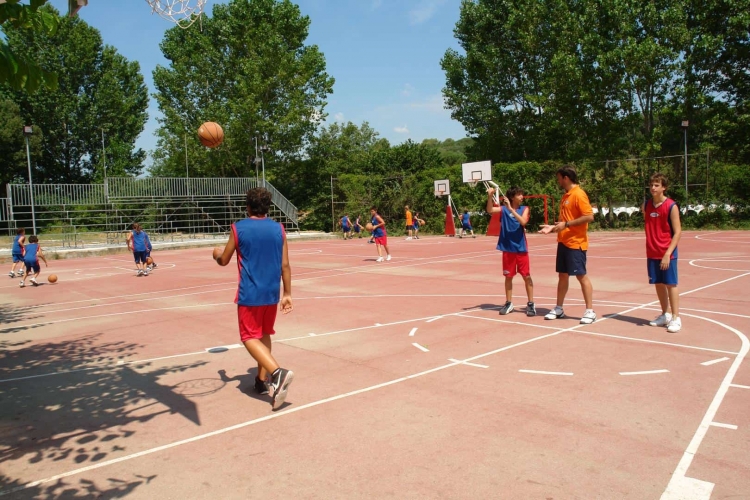 La Granja Escola Educacio Emocional Campus Clubs Esportius